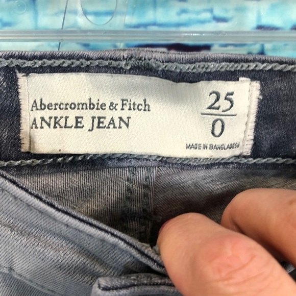 𝅺ABERCROMBIE and Fitch Jeans! - Picture 6 of 8